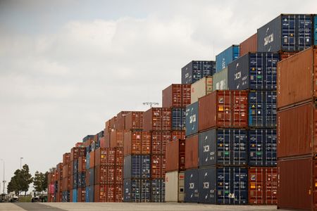 Container Imports Surge at LA Port as Shippers Race Ahead of Fuel Cost Hikes
