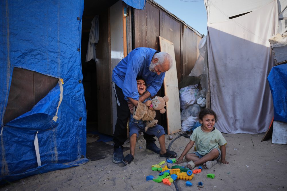 Gaza’s Orphaned Children: Tens of Thousands Lose Parents in Ongoing Conflict