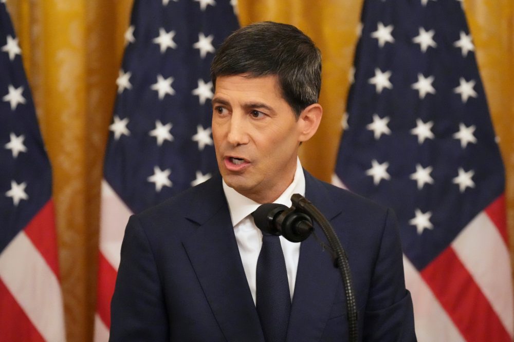 Fed’s New Leader Warsh Steps Into Spotlight as Interest Rates Expected to Hold