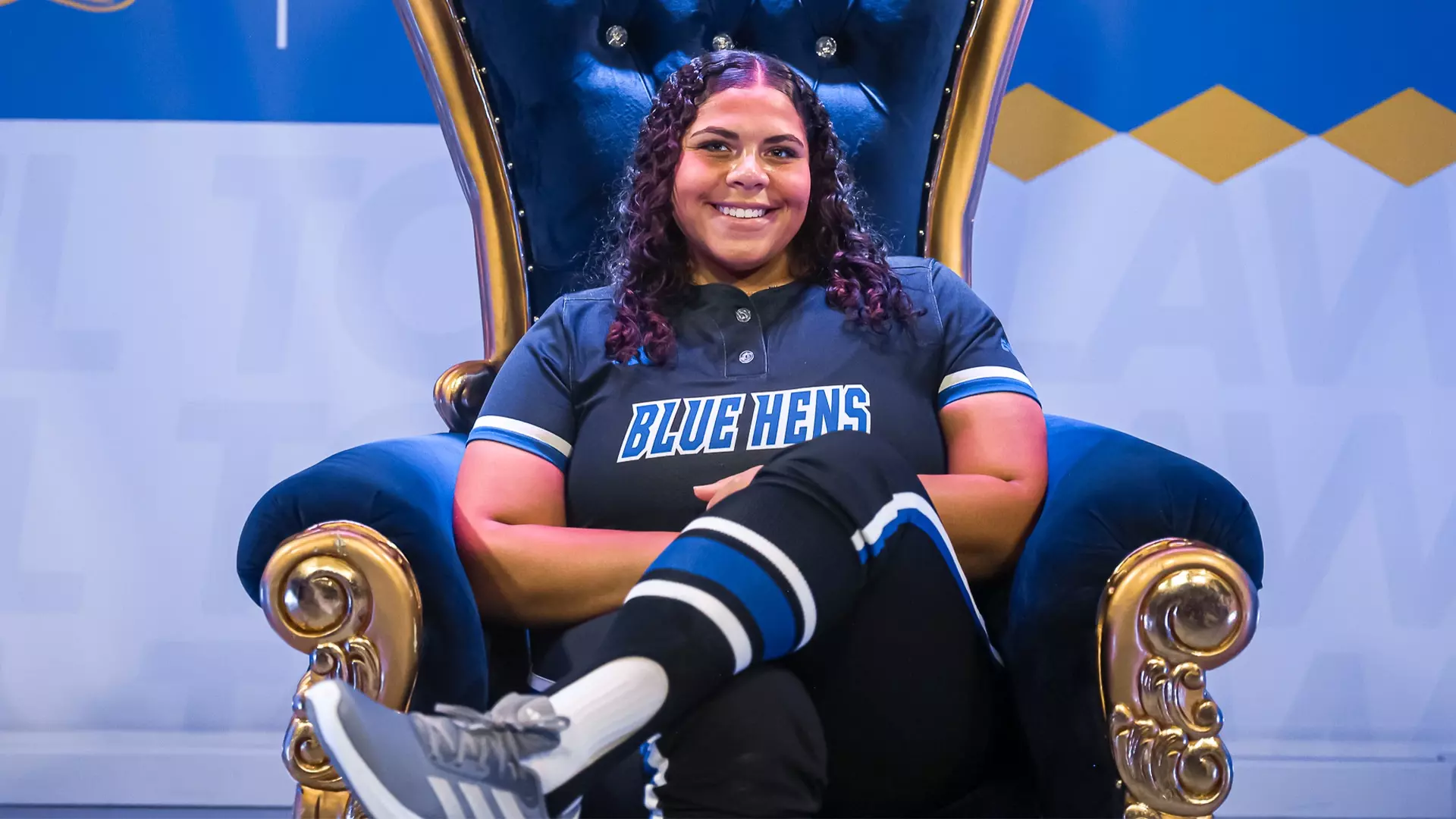 UD Softball Lands Hofstra Pitcher Madison Steppe for 2027 Season