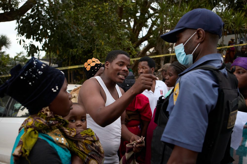 Rubber Bullets Fly as Migrants Clash With Police at South Africa Deportation Site