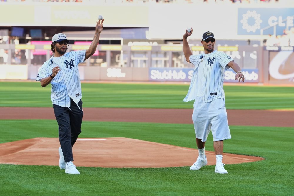 Knicks Stars Brunson and Hart Celebrate NBA Title with First Pitches at Yankee Stadium