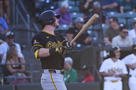 O’Hearn Drives In Six as Pirates Cruise Past Athletics 12-4