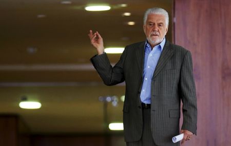 Brazilian Police Investigate Senator Linked to President Lula in Bank Probe