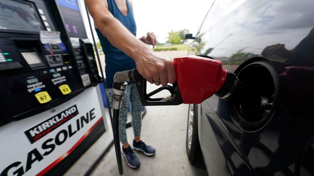 US Gas Prices Dip Below $4 for First Time Since March