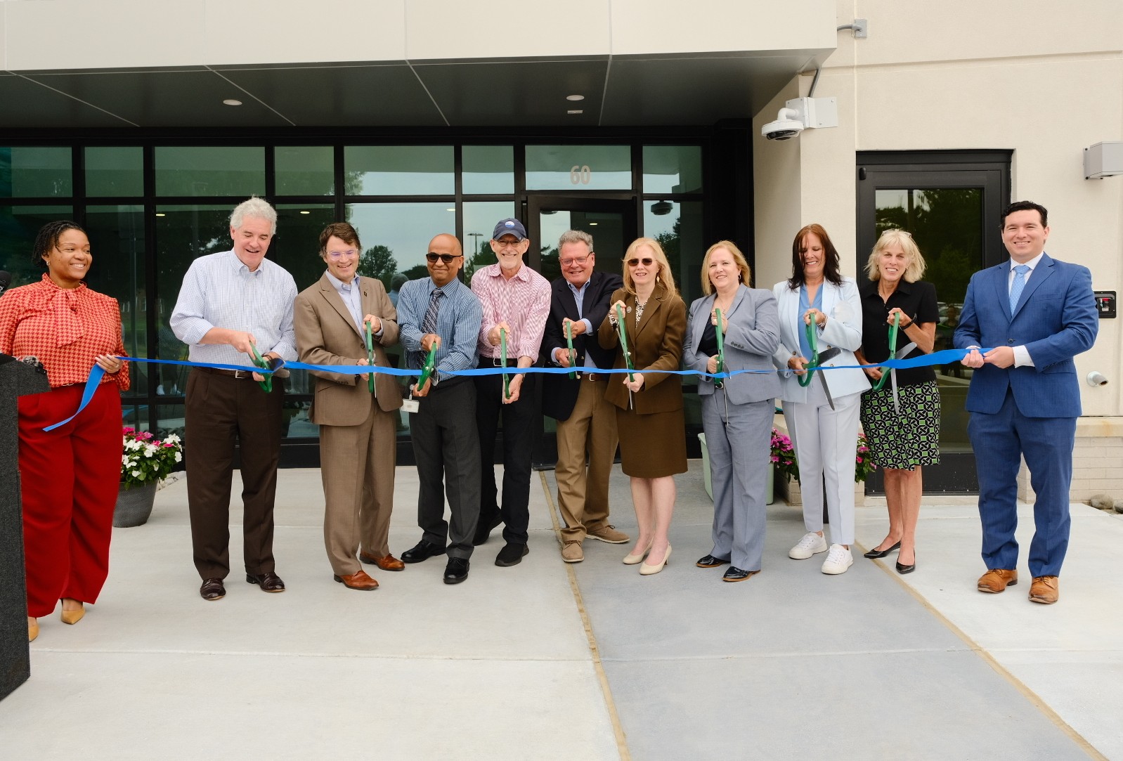 DNREC Cuts Ribbon on New State Environmental Lab Near Smyrna