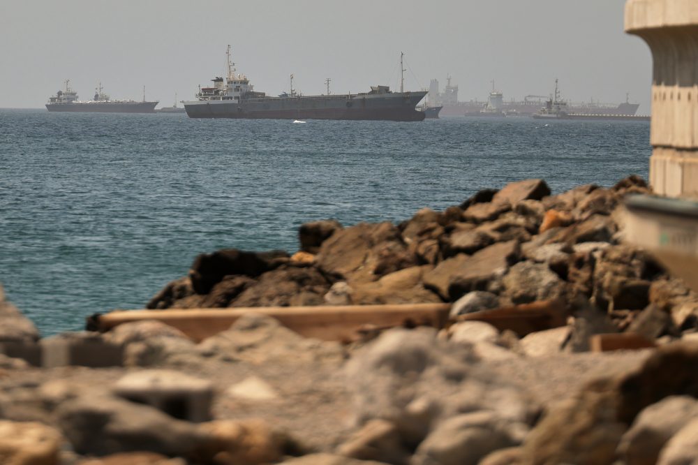 Stranded Ships Begin Moving Through Strait of Hormuz After U.S.-Iran Deal