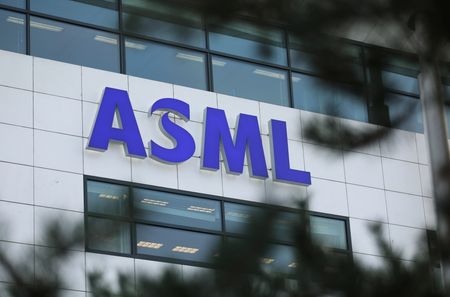 U.S. Warns Dutch Chip Giant ASML Over Possible China Export Violation