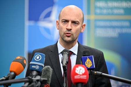 France Warns: No Iran Sanctions Relief Without Paris Signing Off