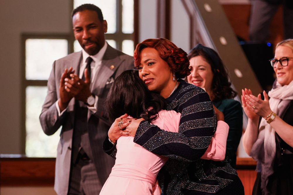 Black-Owned Bank Launches Debit Card to Help Single Mothers Break Out of Poverty