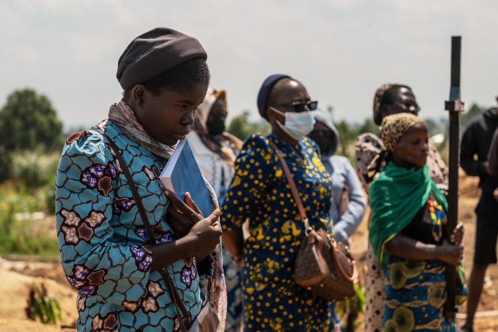 Infant Ebola Victim Buried in Congo as Outbreak Grows More Dire