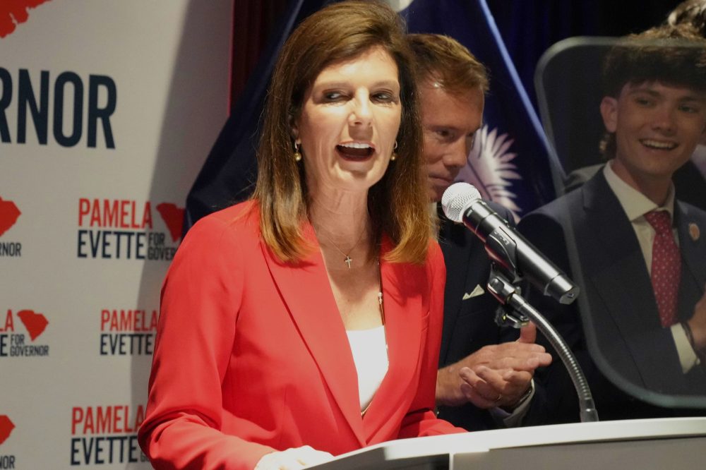 Trump Backs Both GOP Candidates in South Carolina Governor Runoff