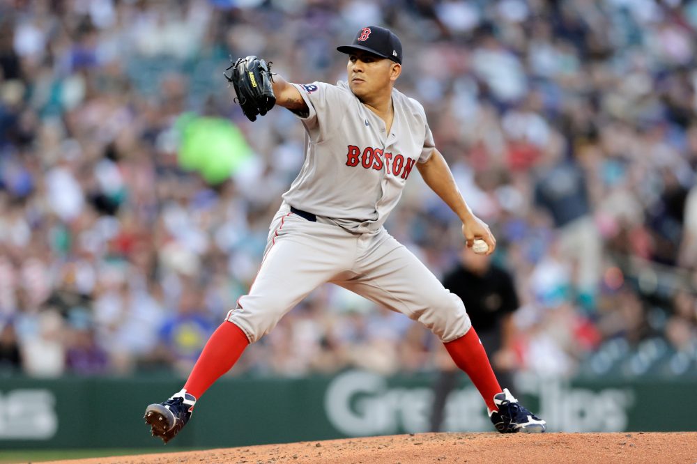 Suarez’s No-Hit Bid Ends in 7th as Mariners Break Through