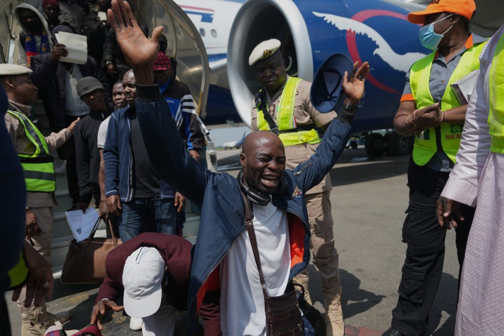 Nigerian Migrants Return Home Only to Find the Economy They Fled Has Gotten Worse