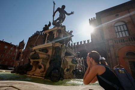 Europe Bakes in Dangerous Heatwave as France Calls Emergency Talks