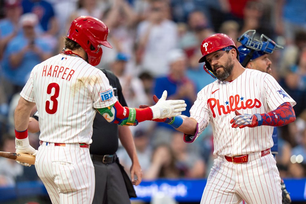 Phillies’ Schwarber Blasts Two HRs in One Inning, Harper Hits for Cycle vs. Mets