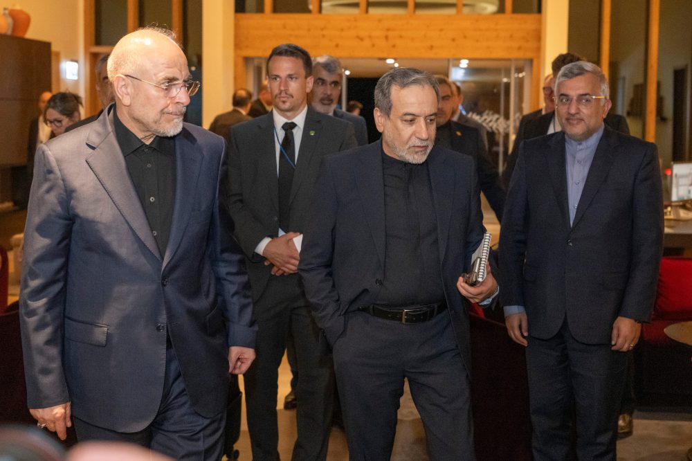 Vance, Iranian Negotiators Gather in Switzerland to Hammer Out Nuclear Deal Details