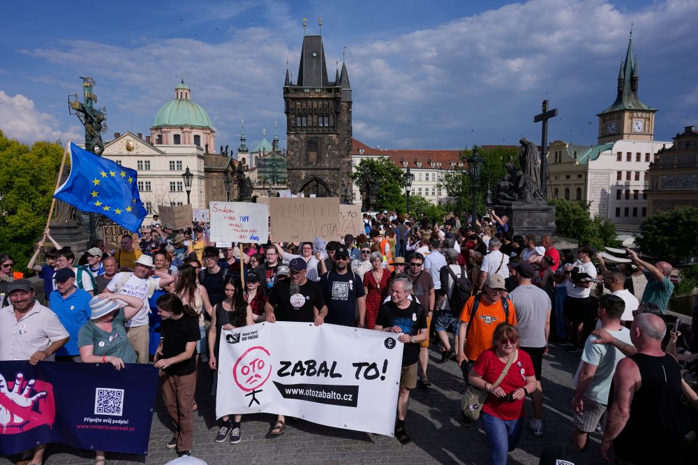 Czech Crowds Rally in Prague to Defend Public Media Independence