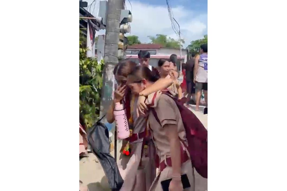 3 Students Killed, 7 Wounded in Philippines High School Shooting