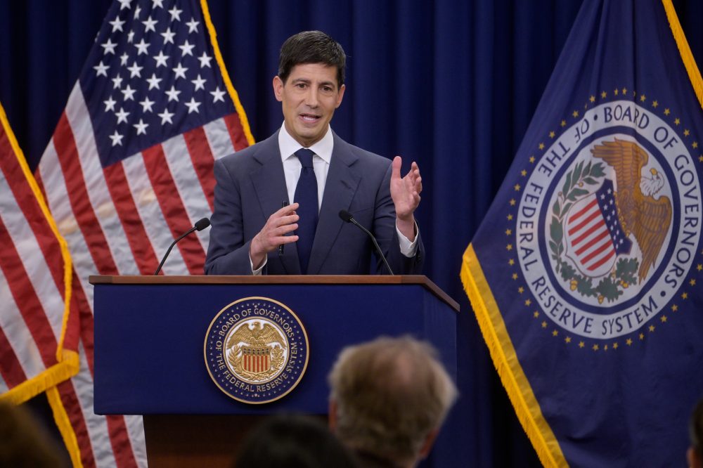 New Fed Chair Warsh Scales Back Transparency, Risking Market Turbulence