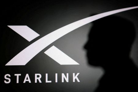 Former Israeli PM: Starlink Devices Were Smuggled Into Iran to Aid Protesters