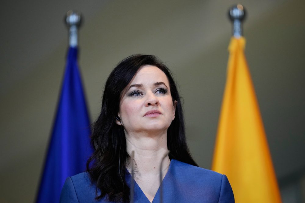 Lithuanian Government Falls After Coalition Shakeup Over Antisemitism Scandal