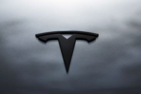 Tesla Faces Lawsuit After Fatal Texas Crash Tied to Autopilot System