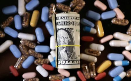 New Drug Prices Dipped in 2025 But Still Topped $200K on Average