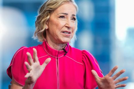 Tennis Legend Chris Evert Reveals Ovarian Cancer Has Come Back