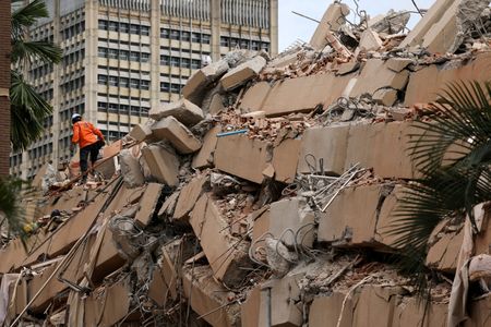 Venezuelans Dig Through Rubble With Bare Hands After Deadly Twin Earthquakes