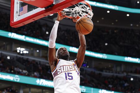 Mark Williams Locks In 3-Year, $38M Deal to Stay with Phoenix Suns