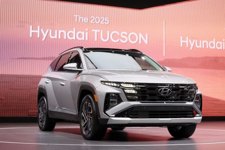 Hyundai Recalls 96,000 Vehicles Over Dashboard Display Software Glitch