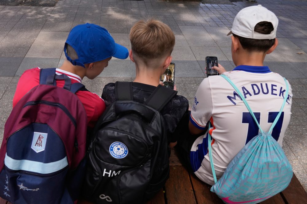 Australia Moves to Toughen Social Media Ban for Kids Under 16