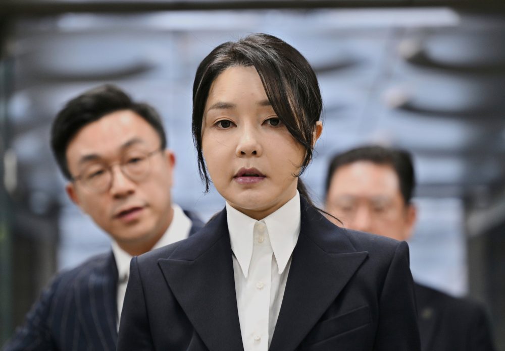 South Korea’s Ex-First Lady Sentenced to 7 Years for Luxury Bribe Scandal