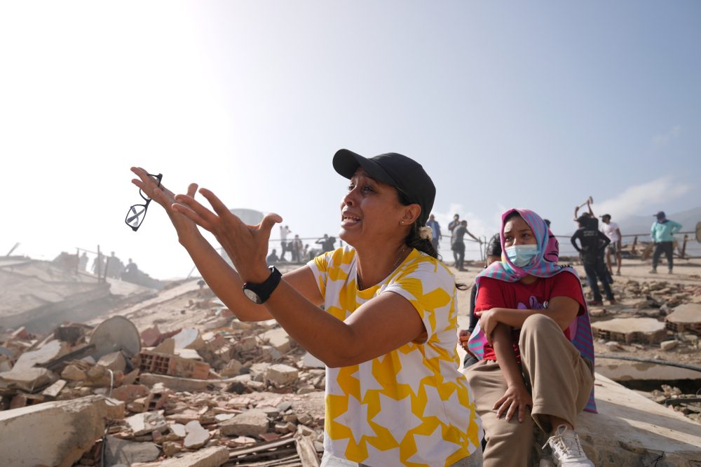 Rescue Teams Mobilize Across Venezuela After Twin Earthquakes Kill 920