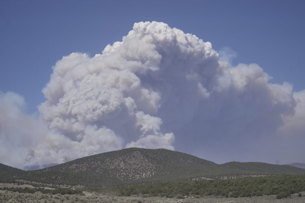 Extreme Fire Conditions Grip Western US, Prompting Fireworks Bans Ahead of July 4th