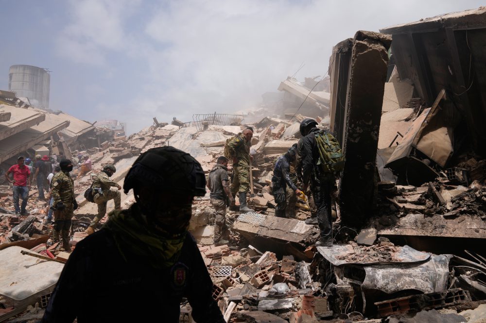 Why Venezuela’s Buildings Crumbled: Age, Poor Construction, and Geography