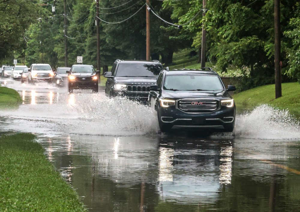 4 Dead in Kentucky Flooding as Governor Declares State of Emergency