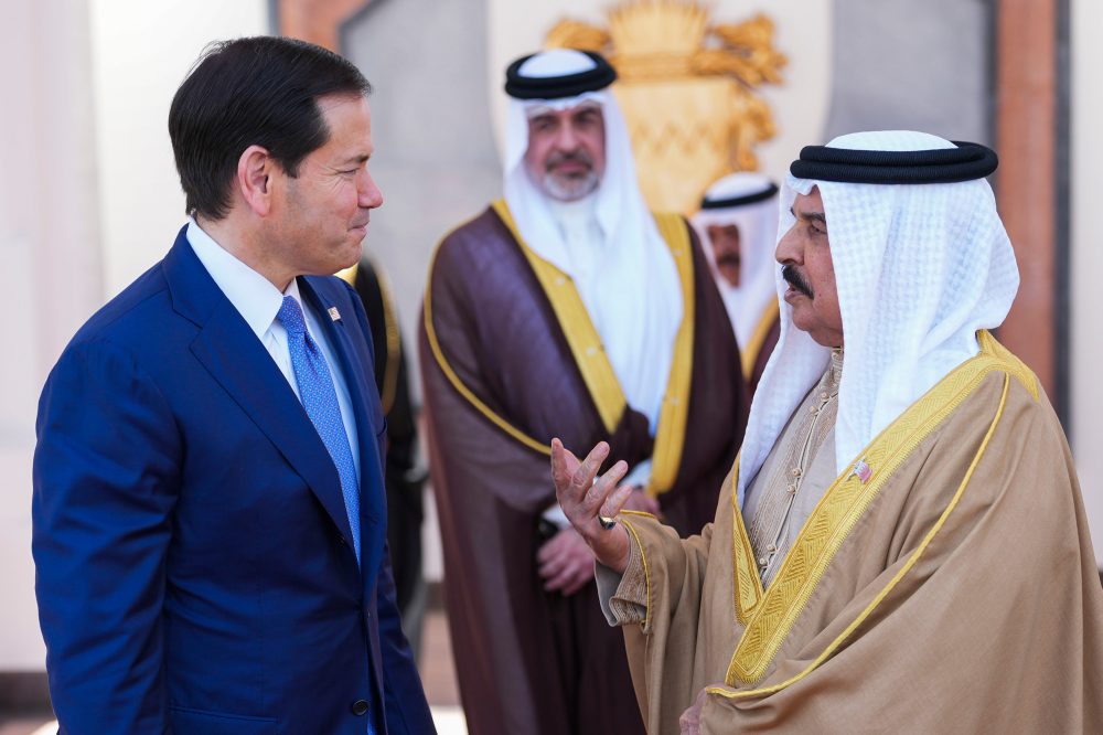 Iran Strikes Bahrain and Kuwait After US Attacks, Threatens to End Peace Talks