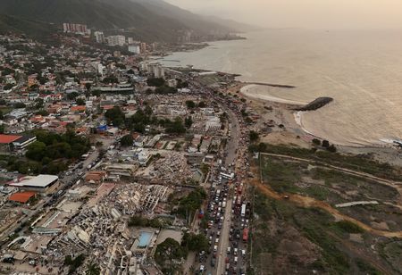 33 Rescued After Venezuela Twin Earthquakes, Tens of Thousands Still Missing
