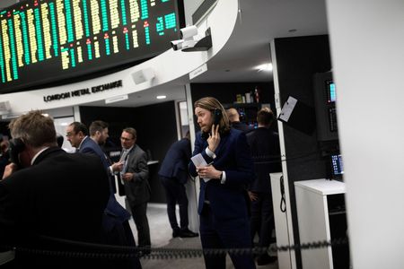 Three Chinese Brokerages Eye Membership at World’s Largest Metals Exchange