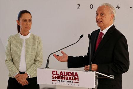 Mexico’s President Vows No Shelter for Ex-Pemex Chief After Abuse Video Surfaces