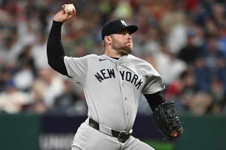 Yankees Place Closer David Bednar on Paternity List, Call Up Jake Bird