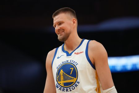 Kristaps Porzingis Locks In 2-Year, $40M Deal to Stay with Golden State