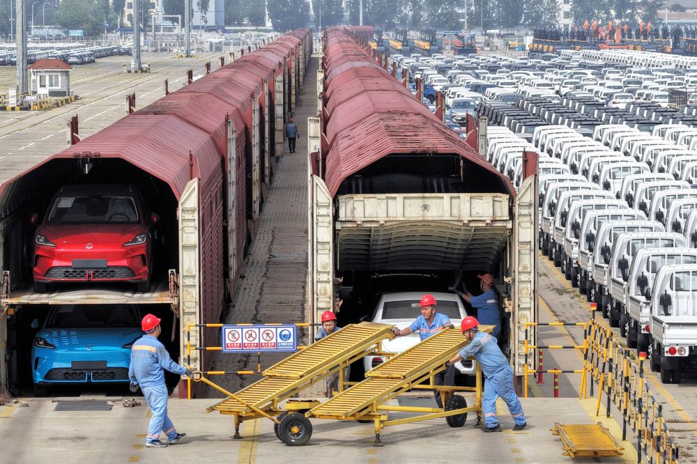 China’s Factory Output Grows in June, Fueled by AI Tech Exports