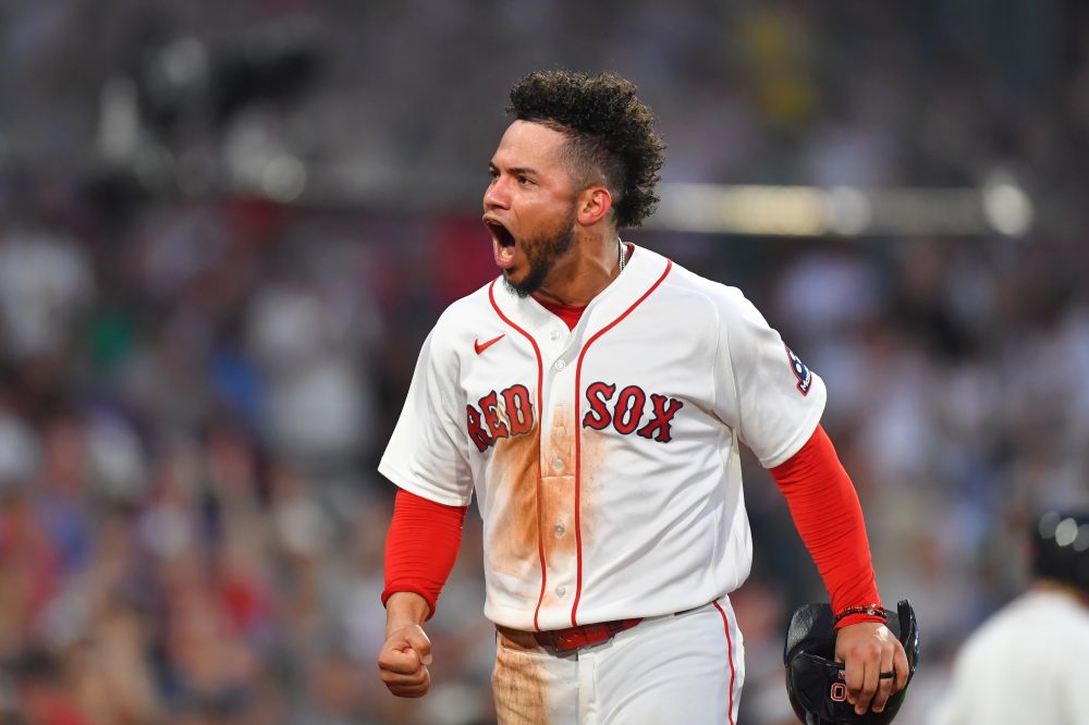 Red Sox Star Willson Contreras Breaks Down in Tears After Homer for Venezuela