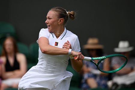 Anisimova Returns to Wimbledon with Dominant First-Round Victory