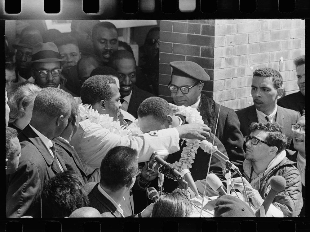 Hawaii Unveils Never-Before-Seen Photos of MLK Wearing Flower Lei at Selma March