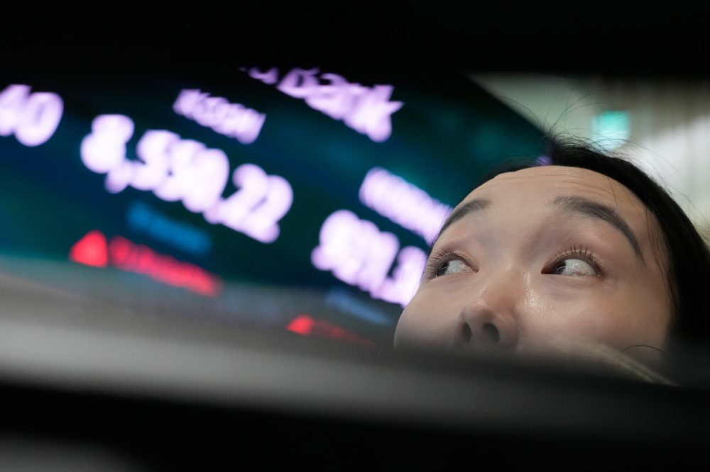 Asian Markets Mixed as Iran-US Deal Uncertainty Lingers