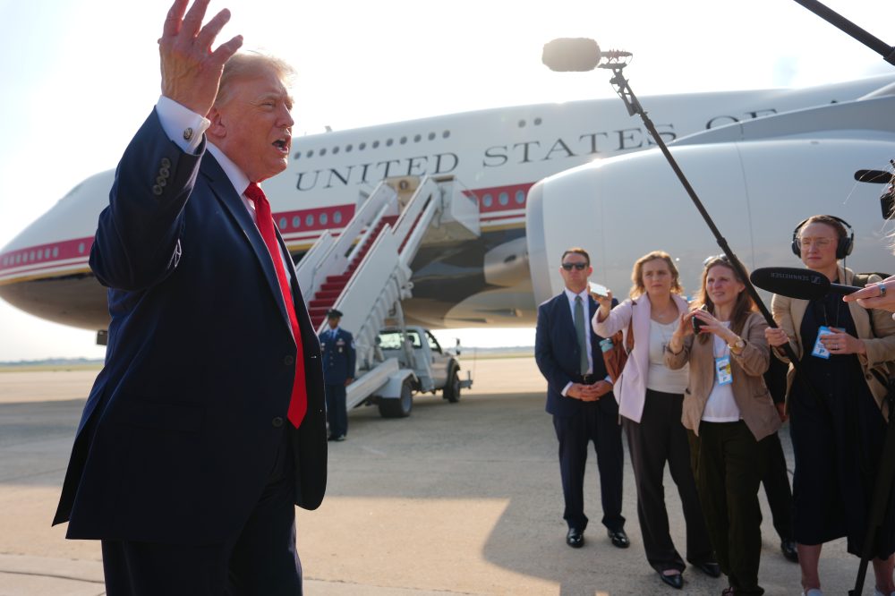 Trump Takes First Flight on Gifted Qatari Jet Serving as Air Force One